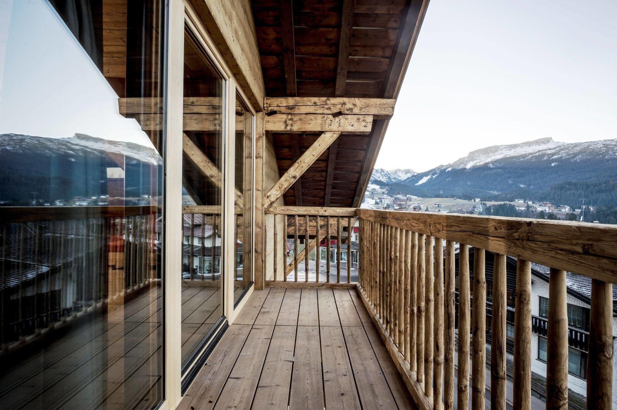 ריצלרן Alpen Select Lodge Kleinwalsertal מראה חיצוני תמונה