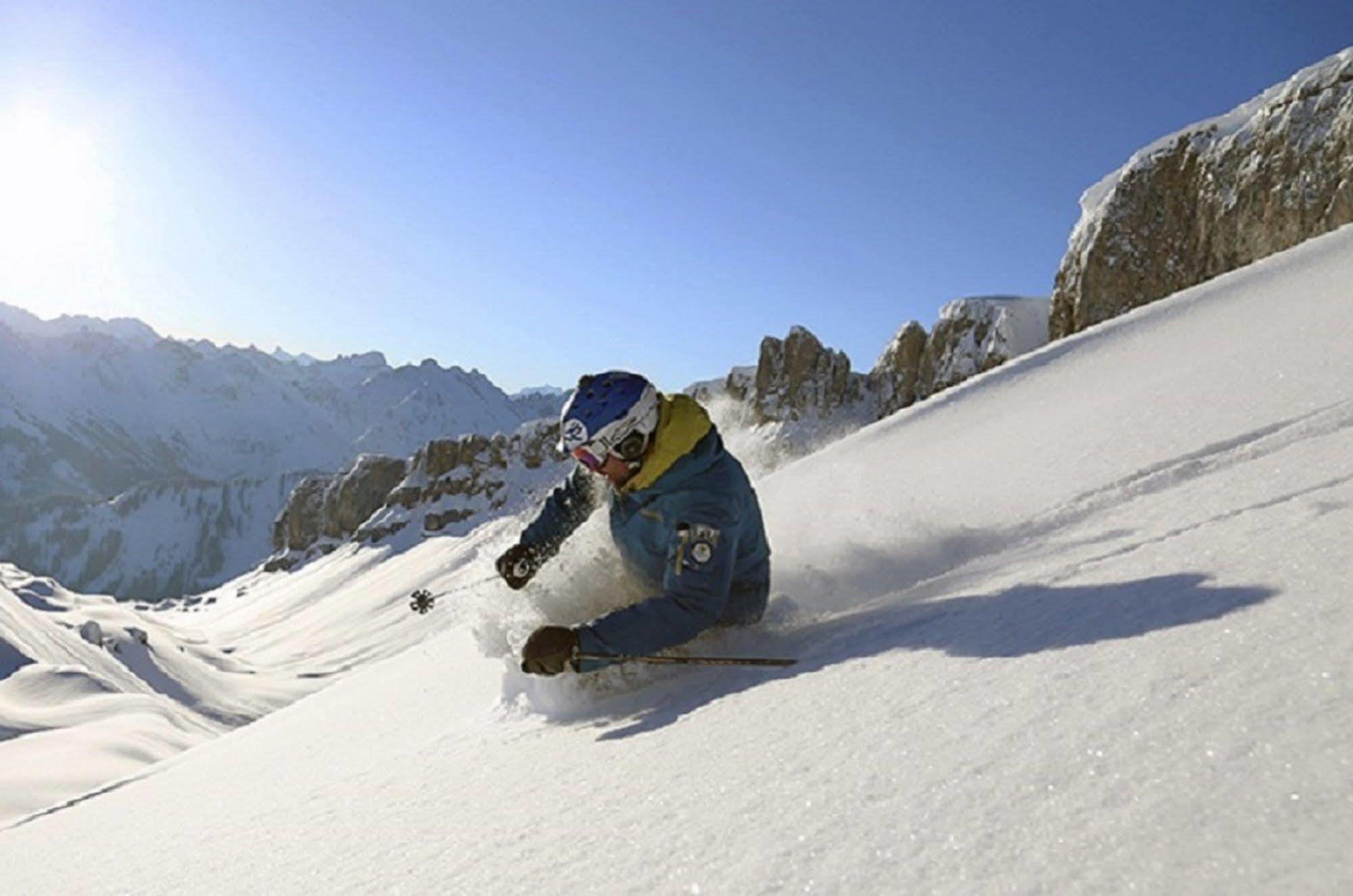 ריצלרן Alpen Select Lodge Kleinwalsertal מראה חיצוני תמונה